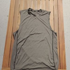 Nike Pro Gray Sleeveless Athletic Top